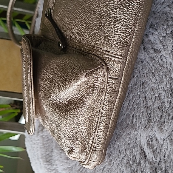 Tignanello Leather Crossbody Bag ❤️ - Picture 3 of 8